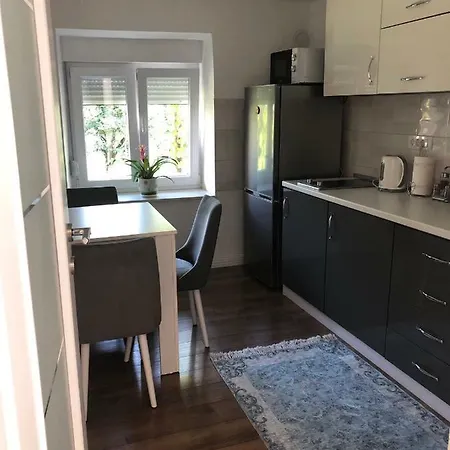 Lejla Apartment